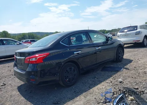2018 Nissan Sentra S z USA, uszkodzony, nr VIN 3N1AB7AP0JY347406